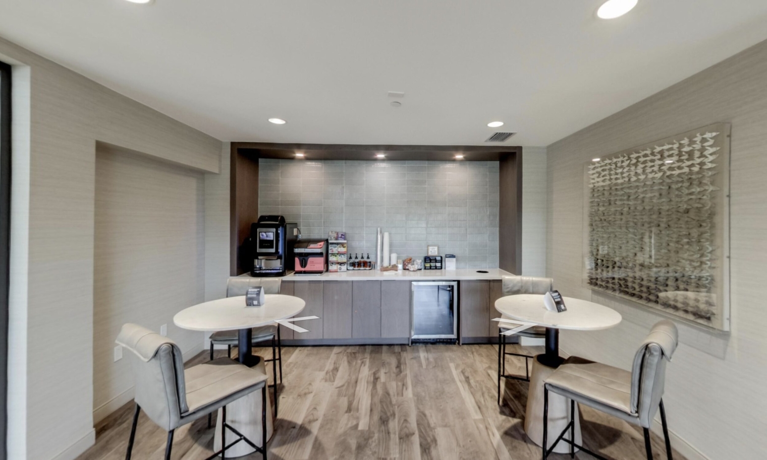 alary tour coffeebar