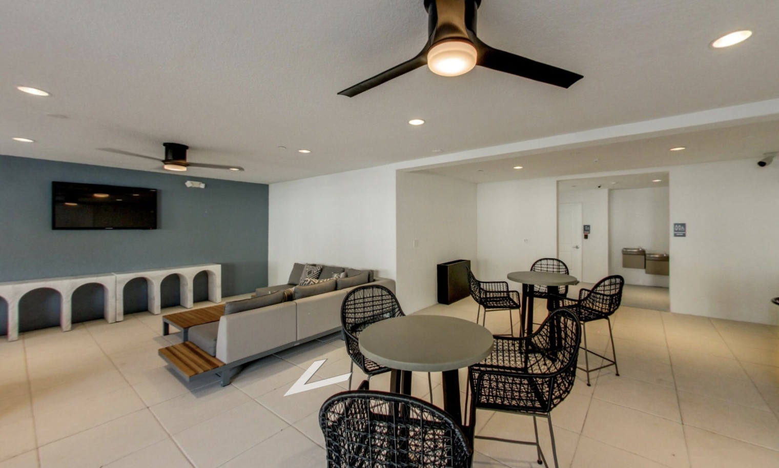 alary tour outdoo lounge